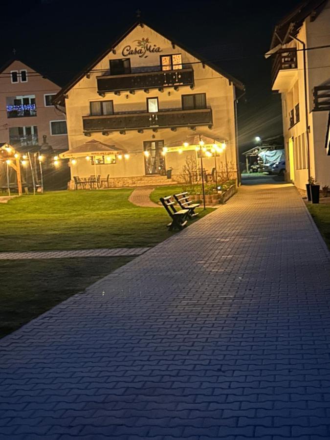 Casa Mia Hotell Moeciu De Sus Exteriör bild