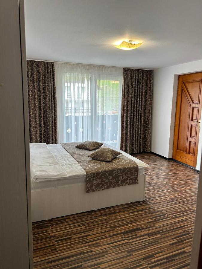 Casa Mia Hotell Moeciu De Sus Exteriör bild
