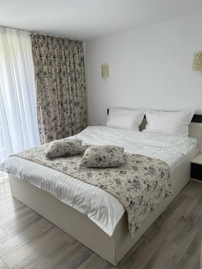 Casa Mia Hotell Moeciu De Sus Exteriör bild
