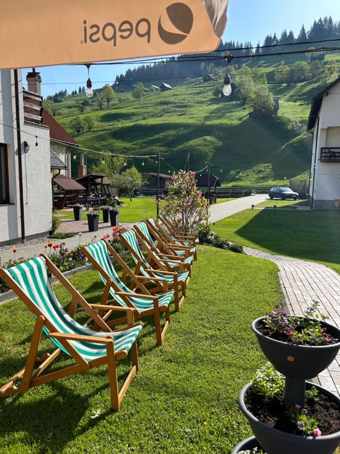 Casa Mia Hotell Moeciu De Sus Exteriör bild