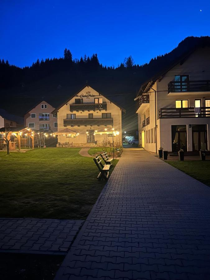 Casa Mia Hotell Moeciu De Sus Exteriör bild