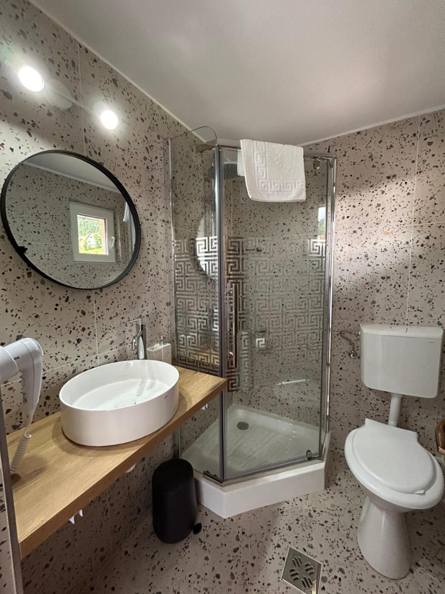 Casa Mia Hotell Moeciu De Sus Exteriör bild