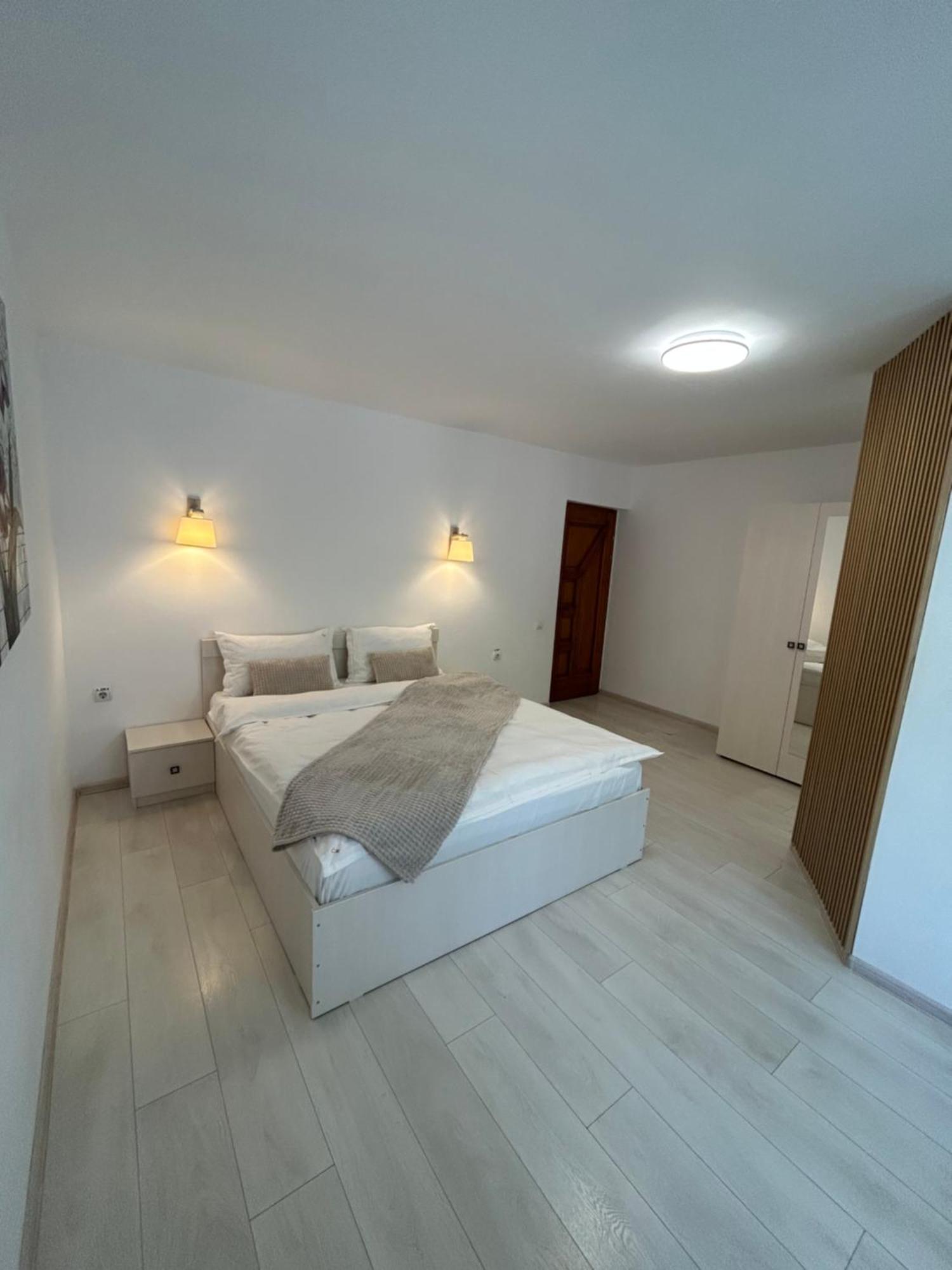 Casa Mia Hotell Moeciu De Sus Exteriör bild