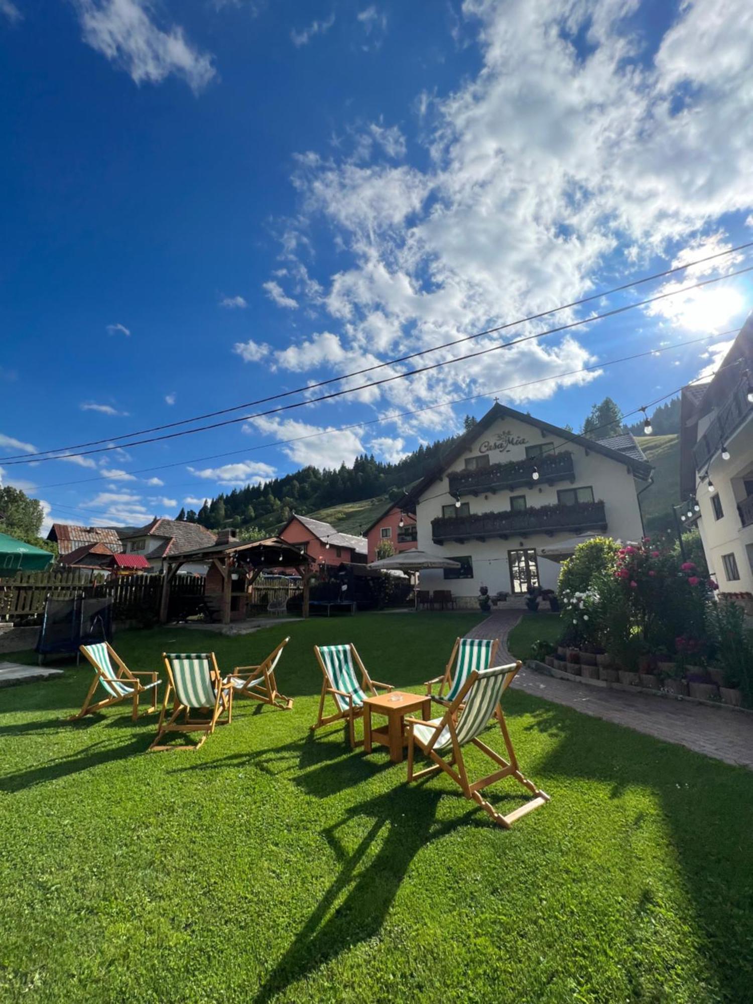 Casa Mia Hotell Moeciu De Sus Exteriör bild
