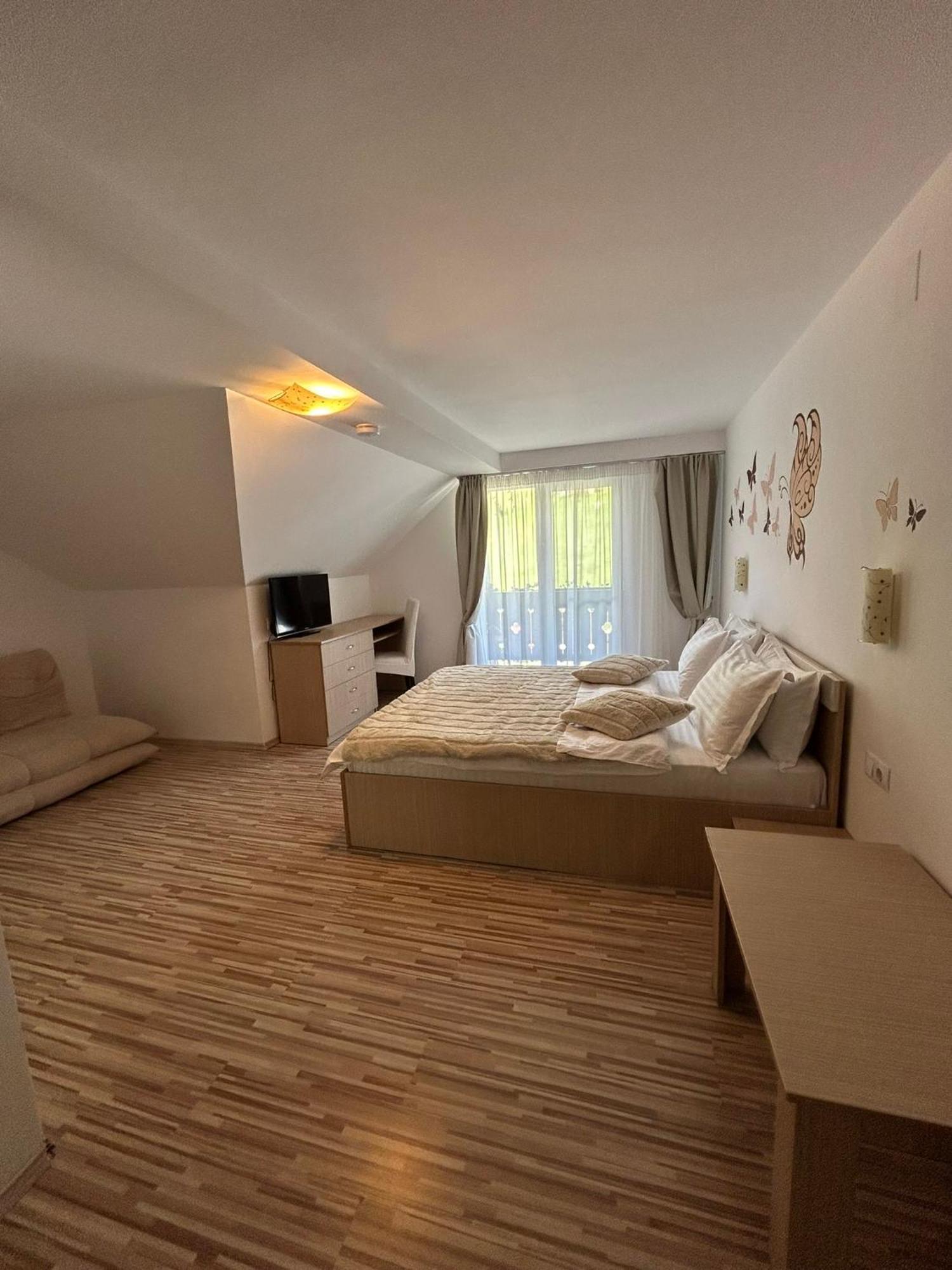 Casa Mia Hotell Moeciu De Sus Exteriör bild