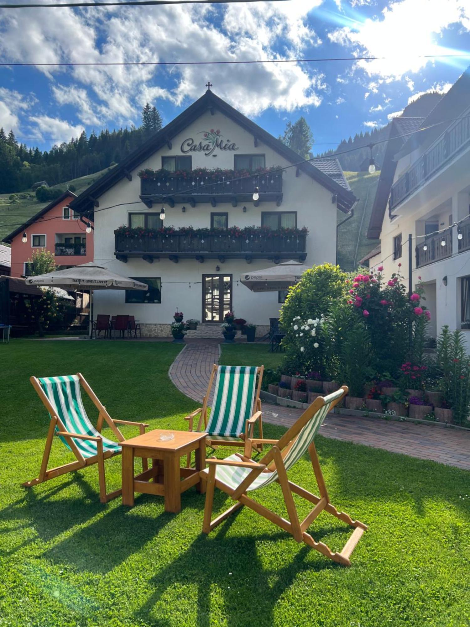 Casa Mia Hotell Moeciu De Sus Exteriör bild