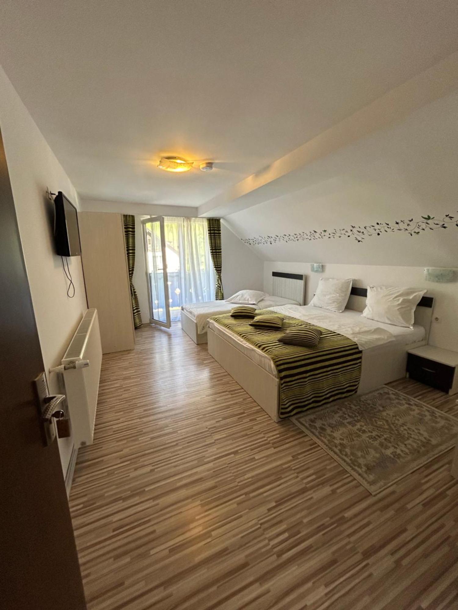 Casa Mia Hotell Moeciu De Sus Exteriör bild