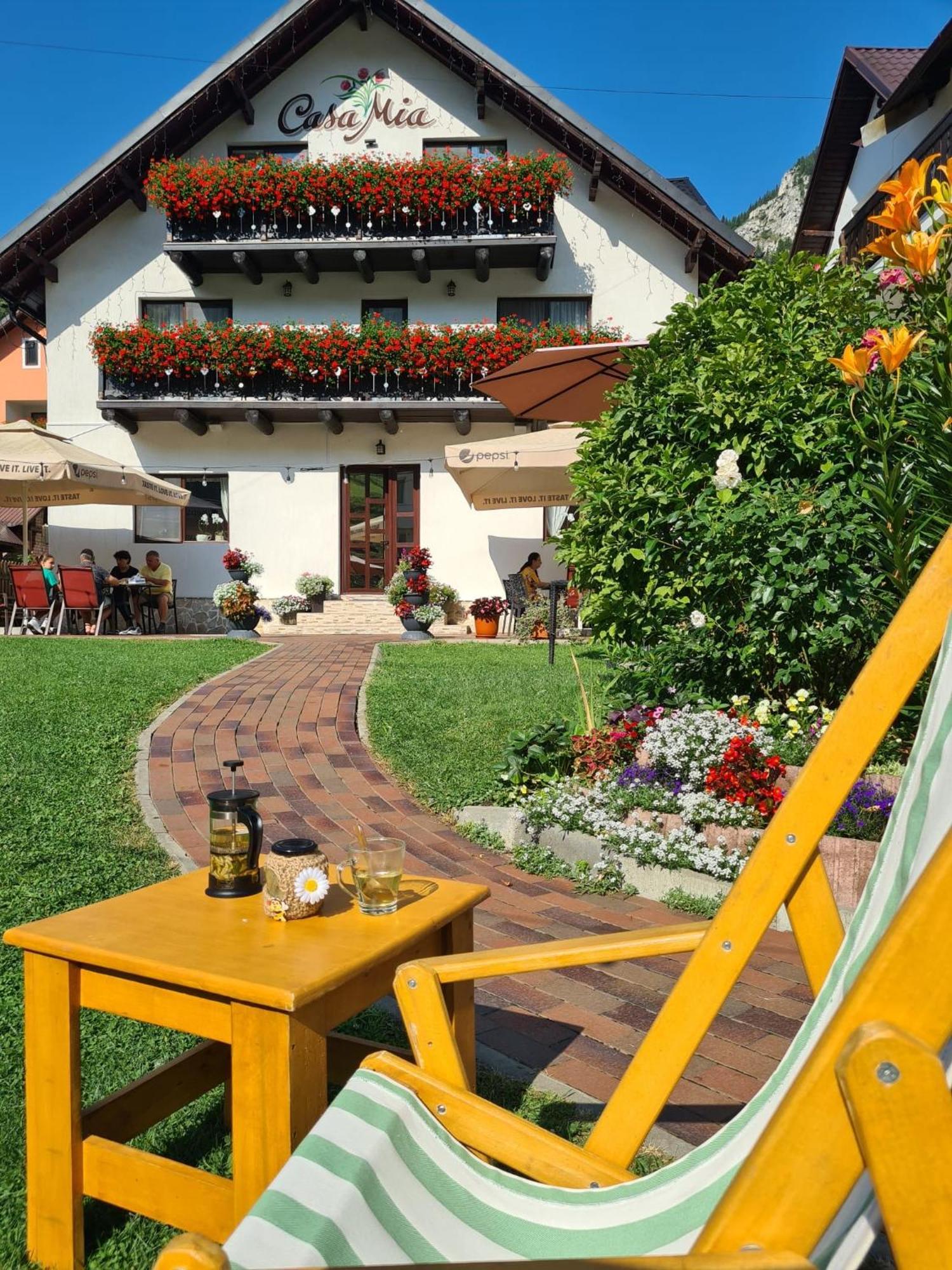 Casa Mia Hotell Moeciu De Sus Exteriör bild