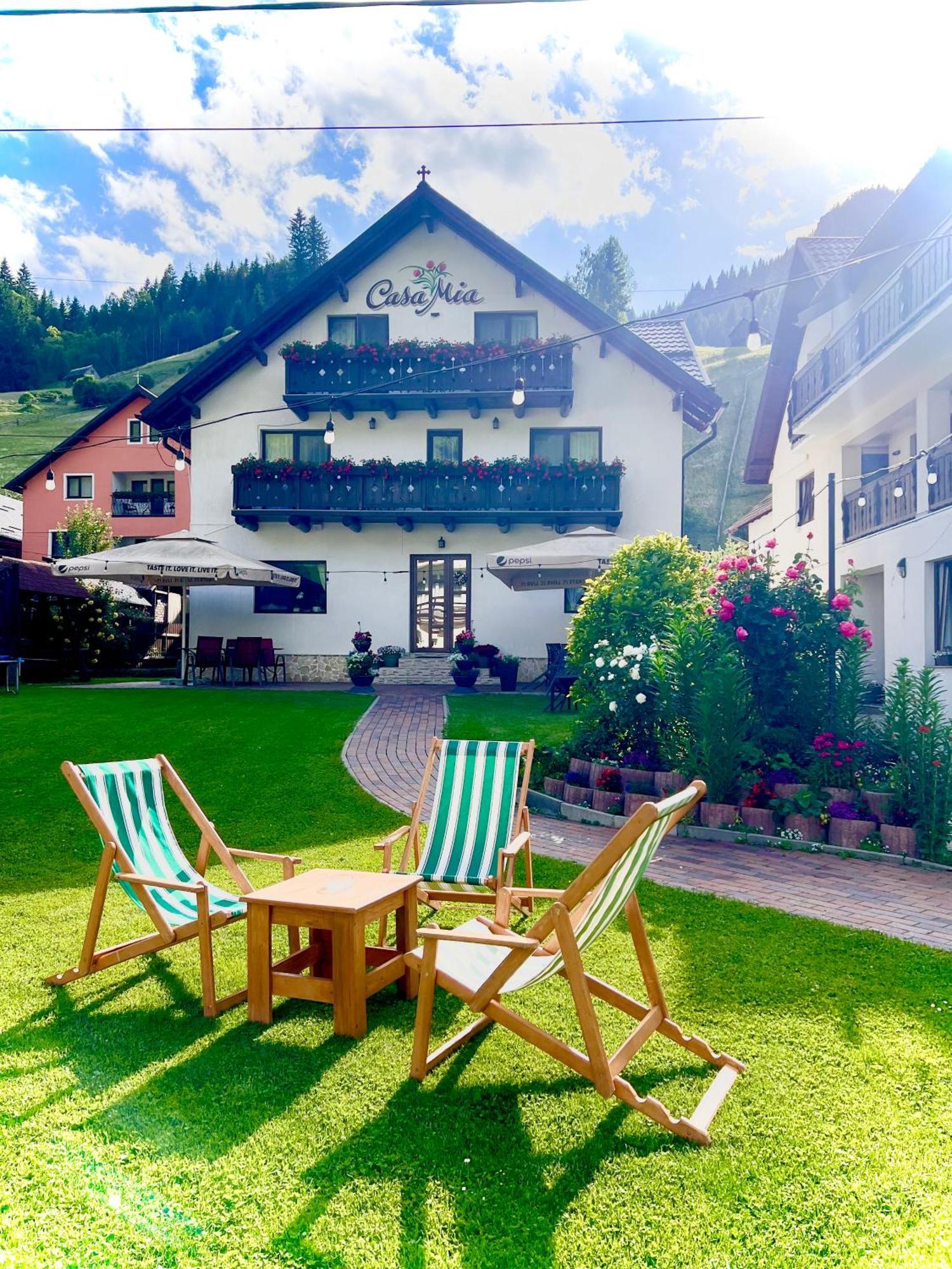 Casa Mia Hotell Moeciu De Sus Exteriör bild