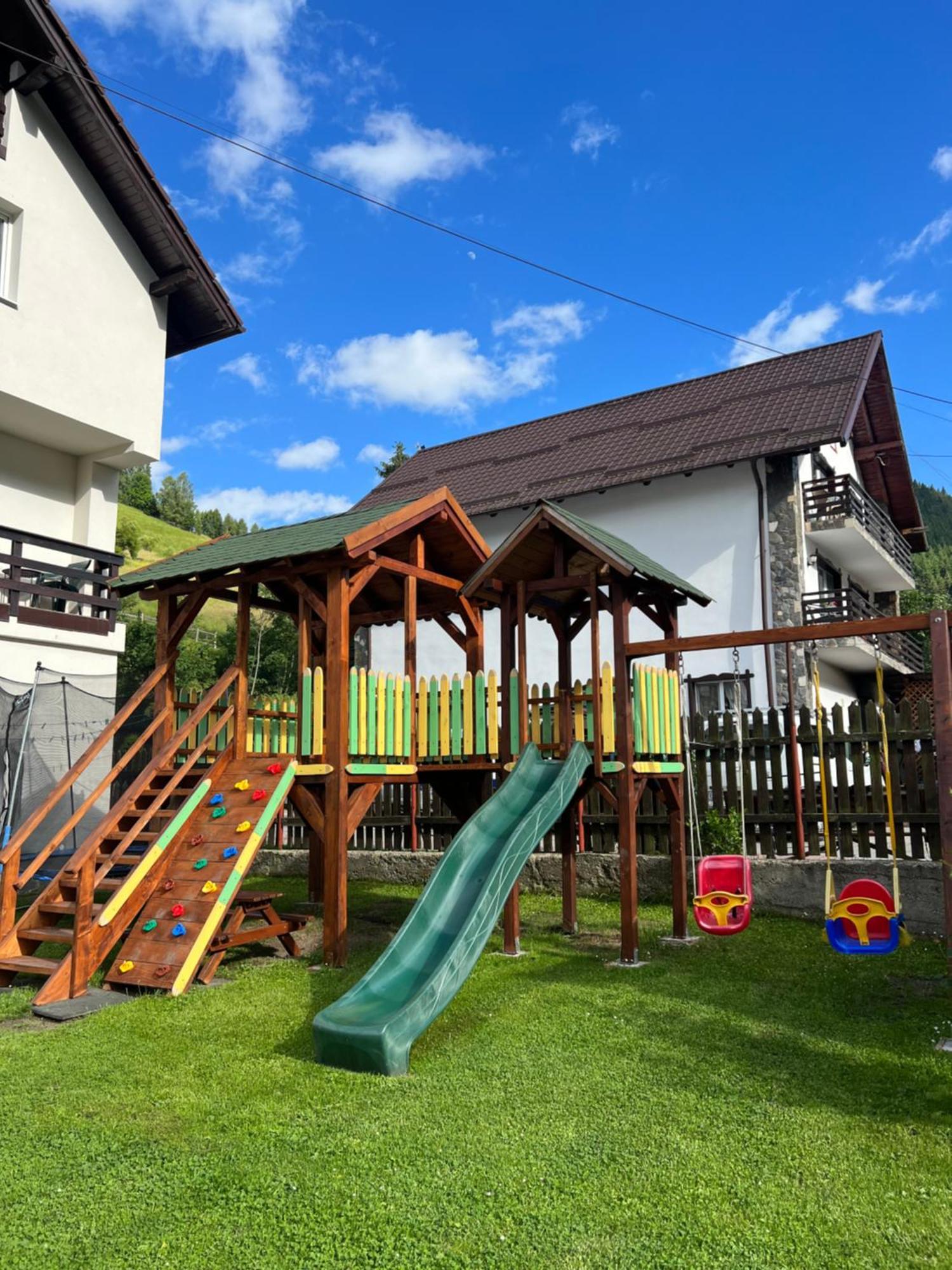 Casa Mia Hotell Moeciu De Sus Exteriör bild
