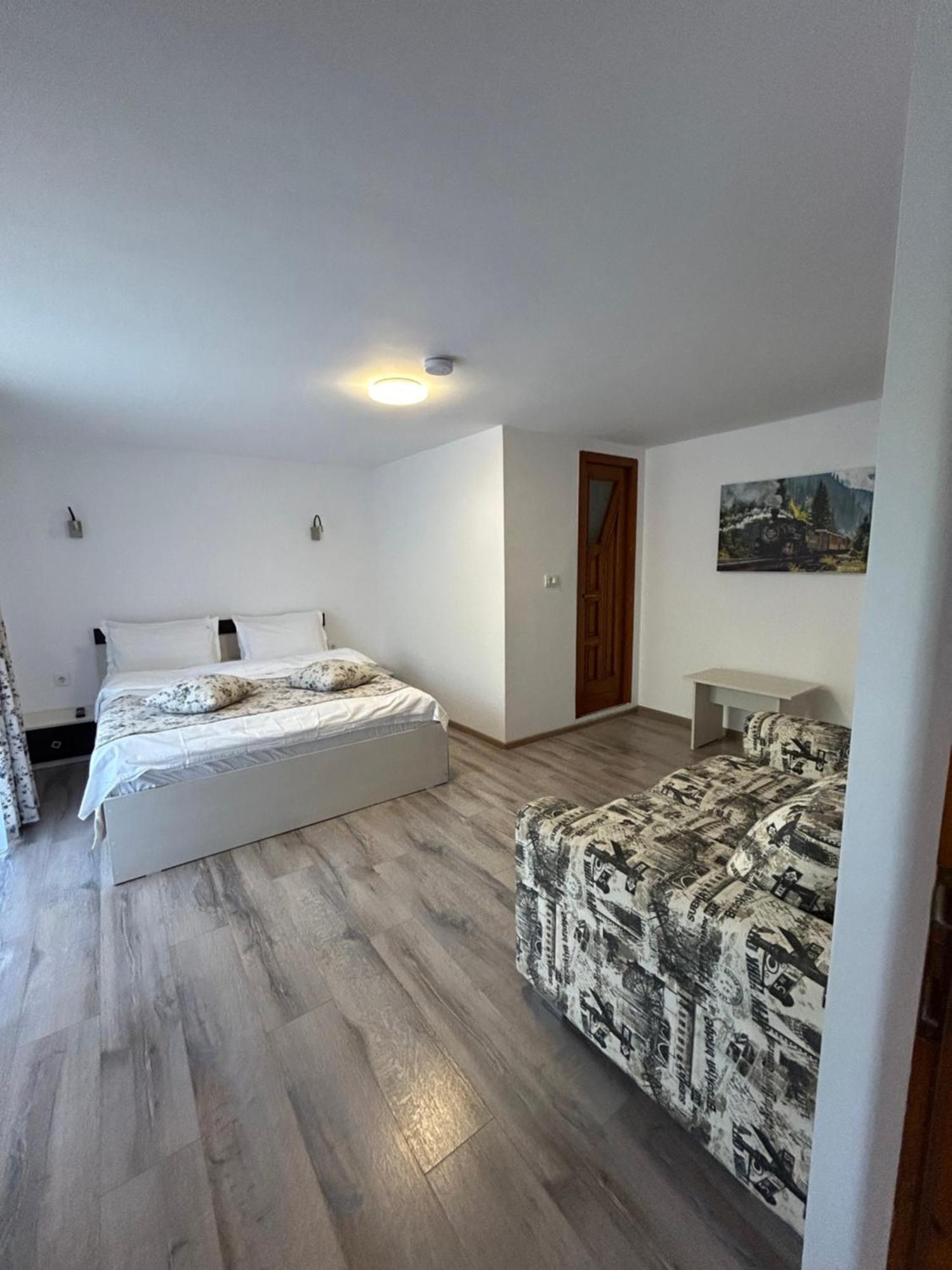 Casa Mia Hotell Moeciu De Sus Exteriör bild